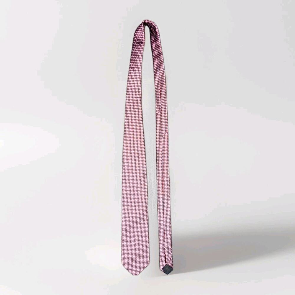 Brooks Brothers Silk Neck Tie Made In USA Geometric Diamond Foulard Red